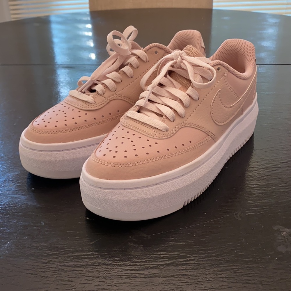 LIKE BRAND NEW NIKE COURT VISION ALTA PINK BLUSH PLATFORM SNEAKERS SIZE 8